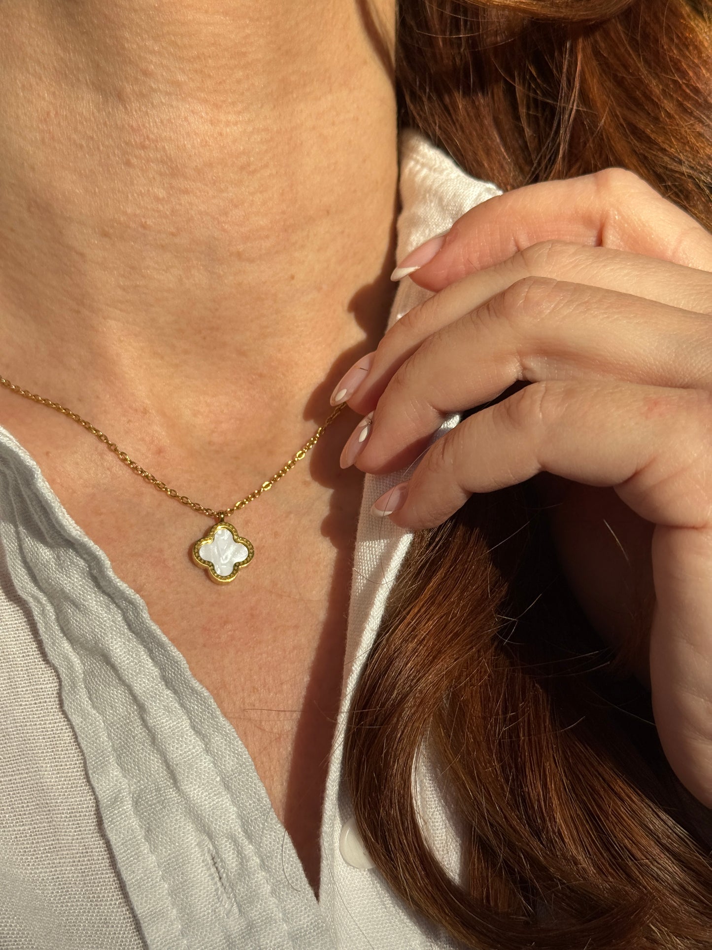 LIS – Pendant Necklace, Gold Plated