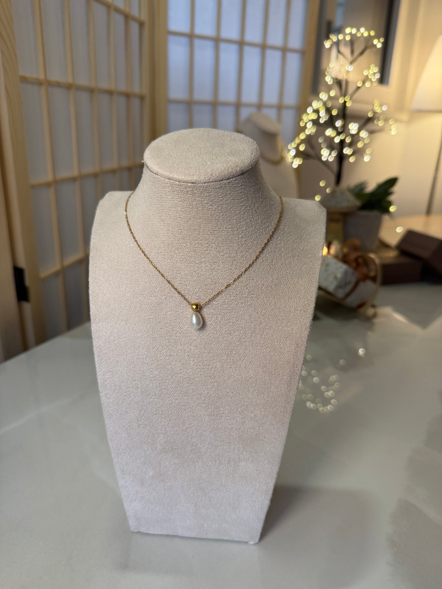 LIORA – Pearl Necklace, Gold Plated