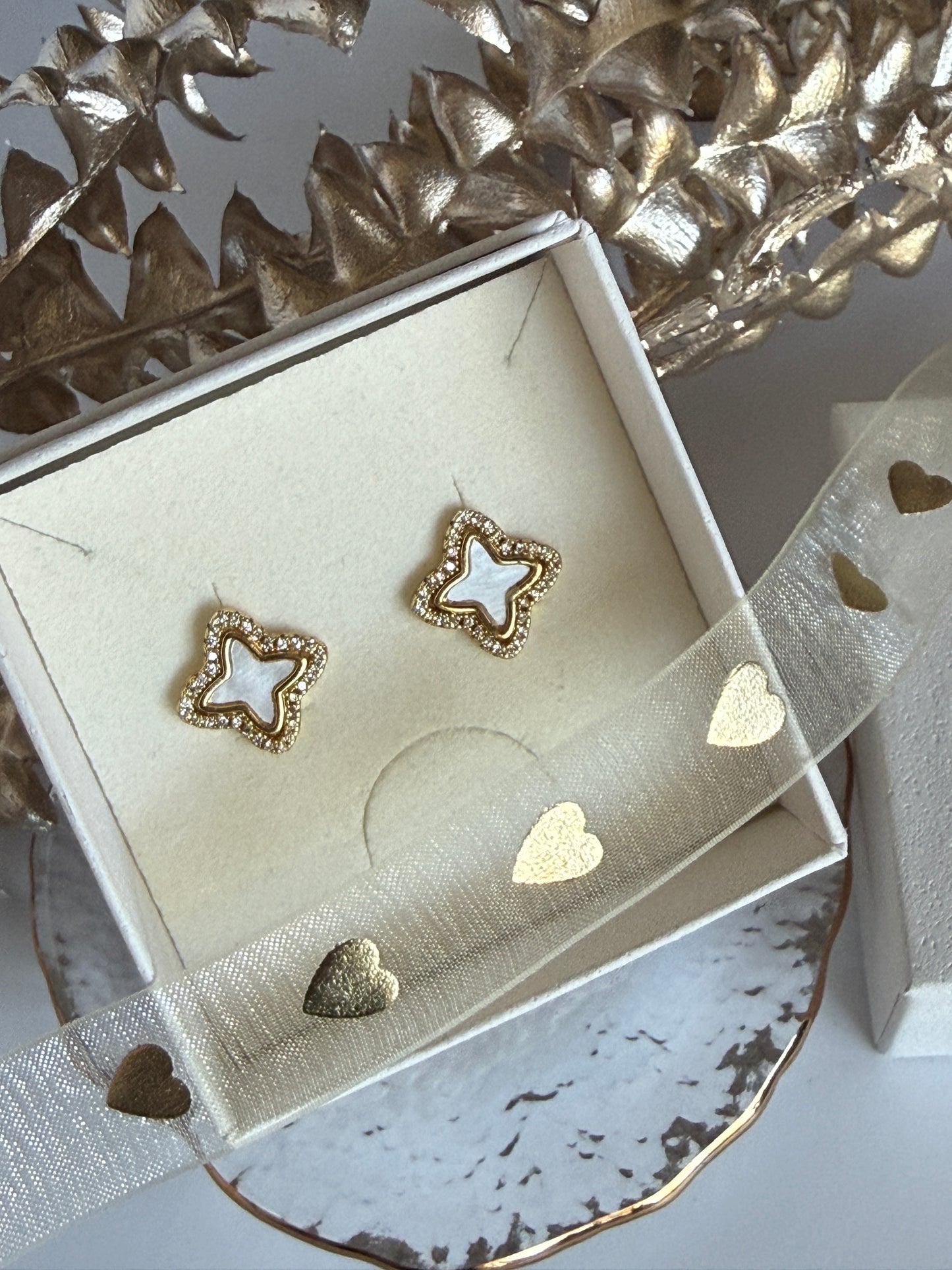 HANNA – Stud Earrings, Gold Plated