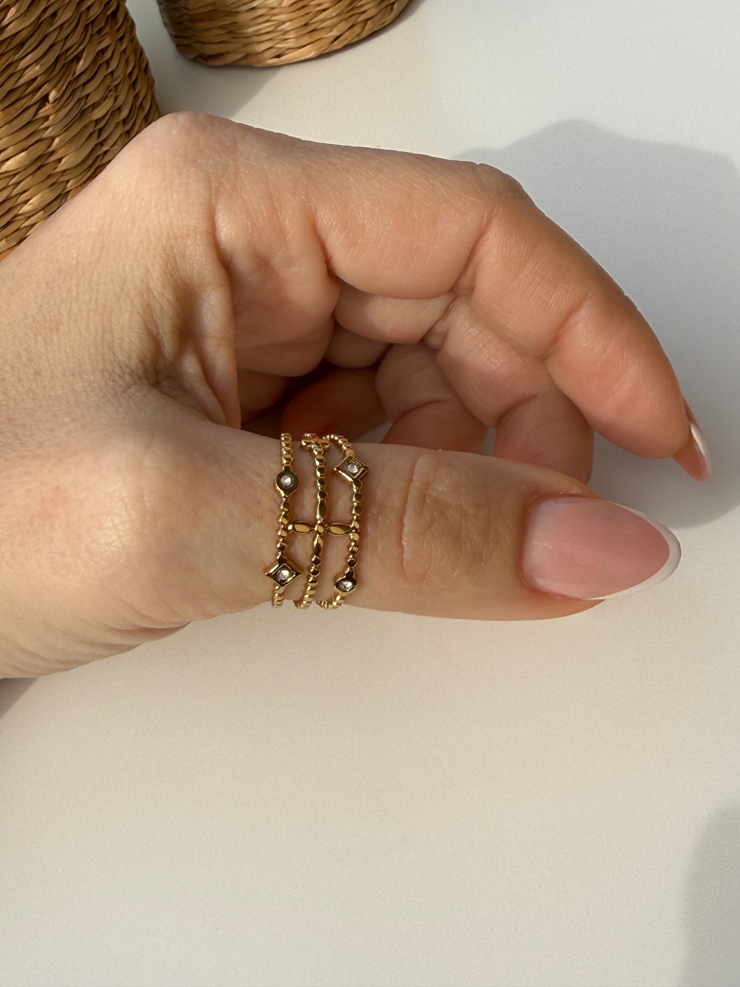 LUMI – Adjustable, Lightweight Ring