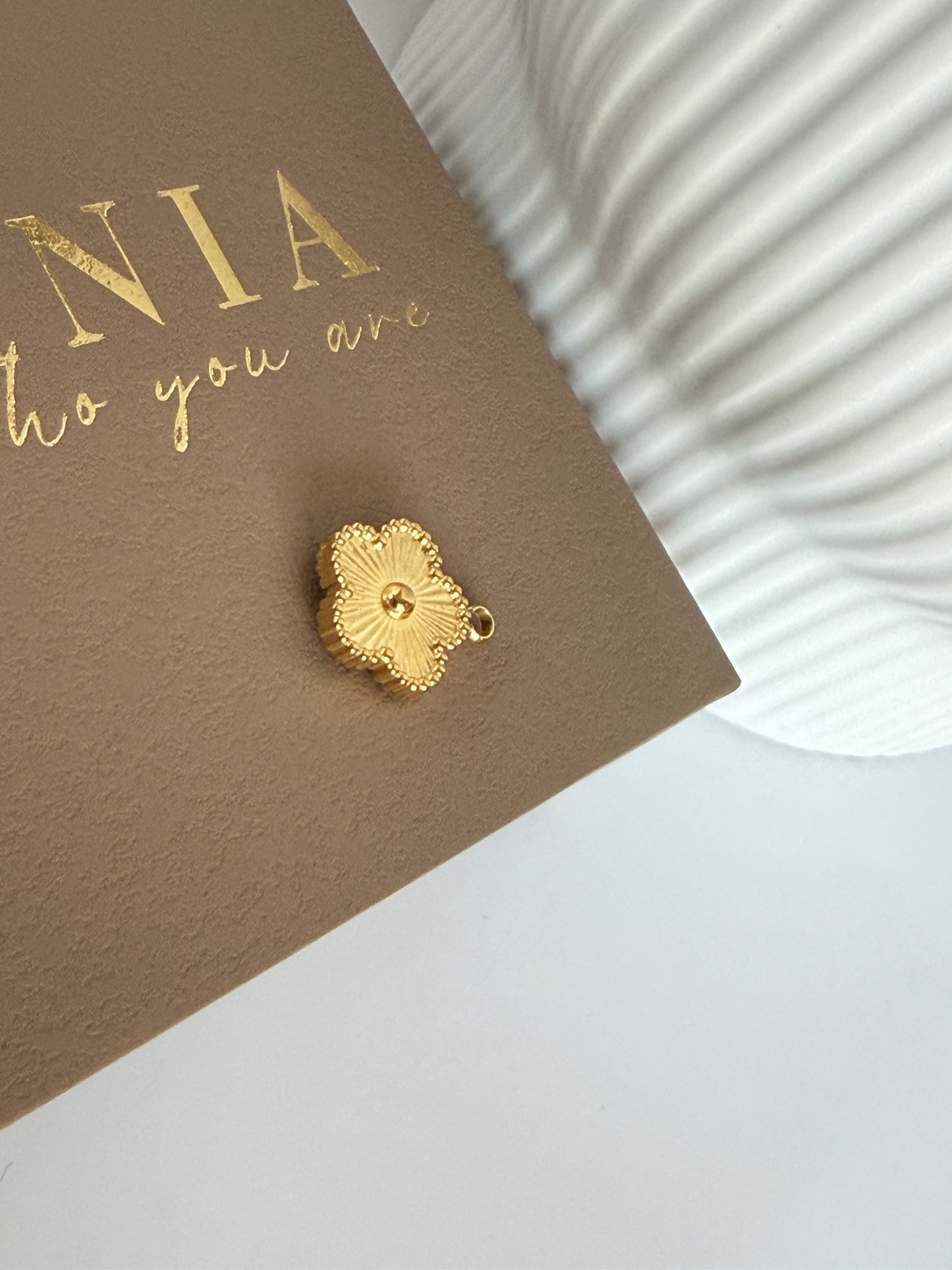 Clover Gold Charm