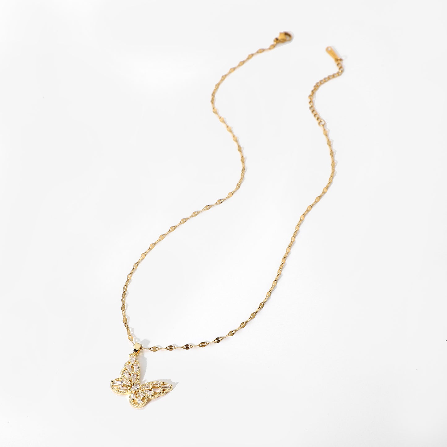 LOTTI – Butterfly Pendant Necklace, Gold Plated