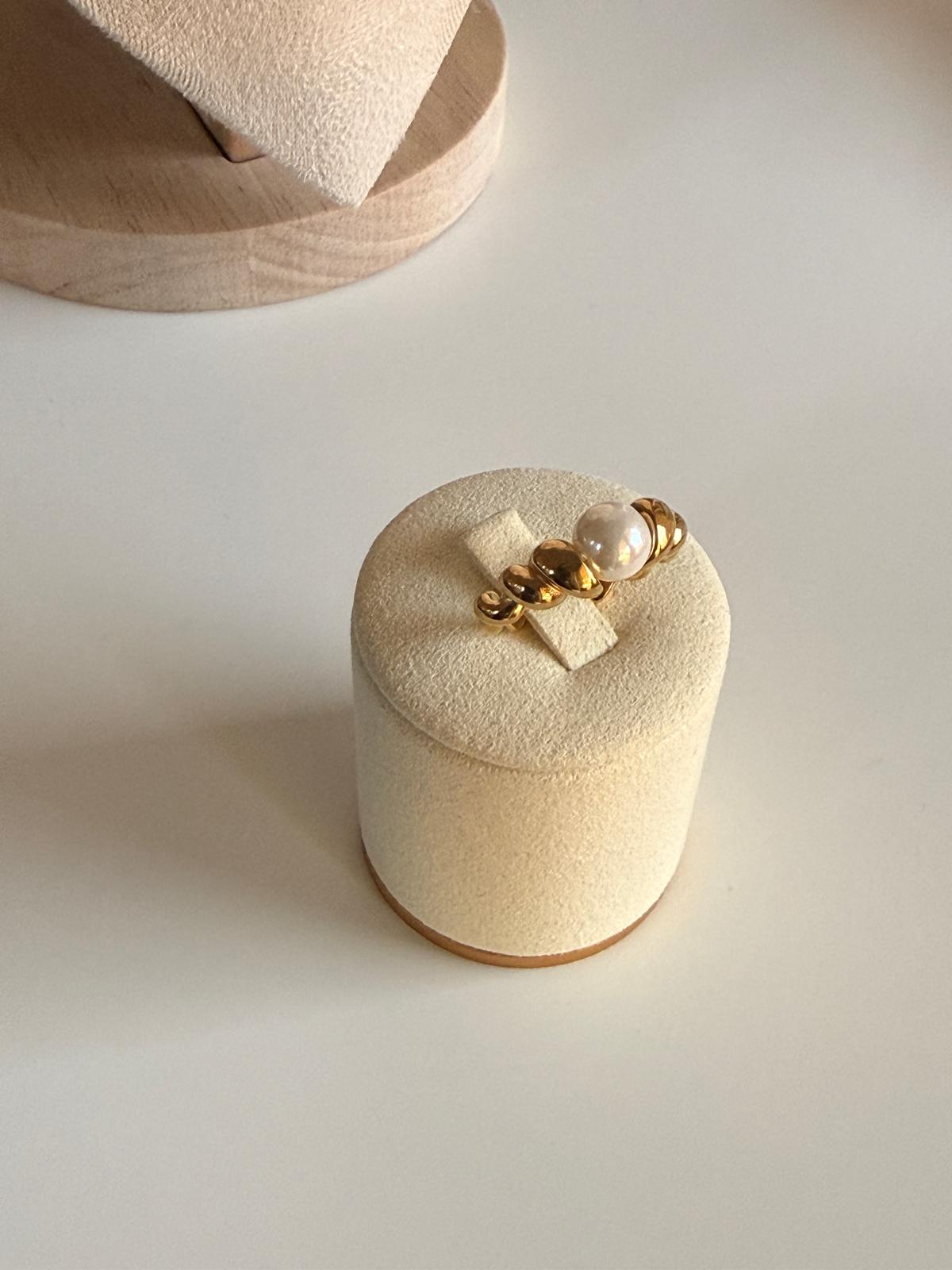 NILA – Pearl Ring, 18K Gold-Plated