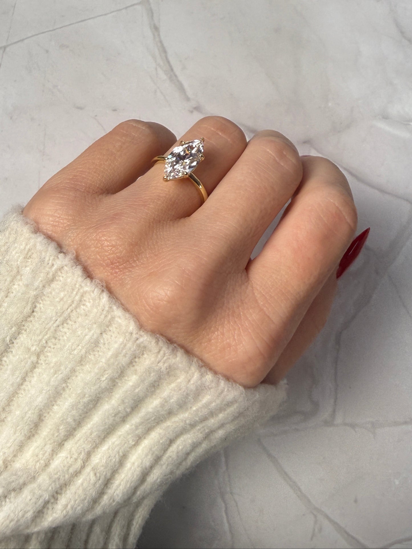 LIVI – Adjustable 8A Cubic Zirconia Ring – Gold-Plated Sterling Silver