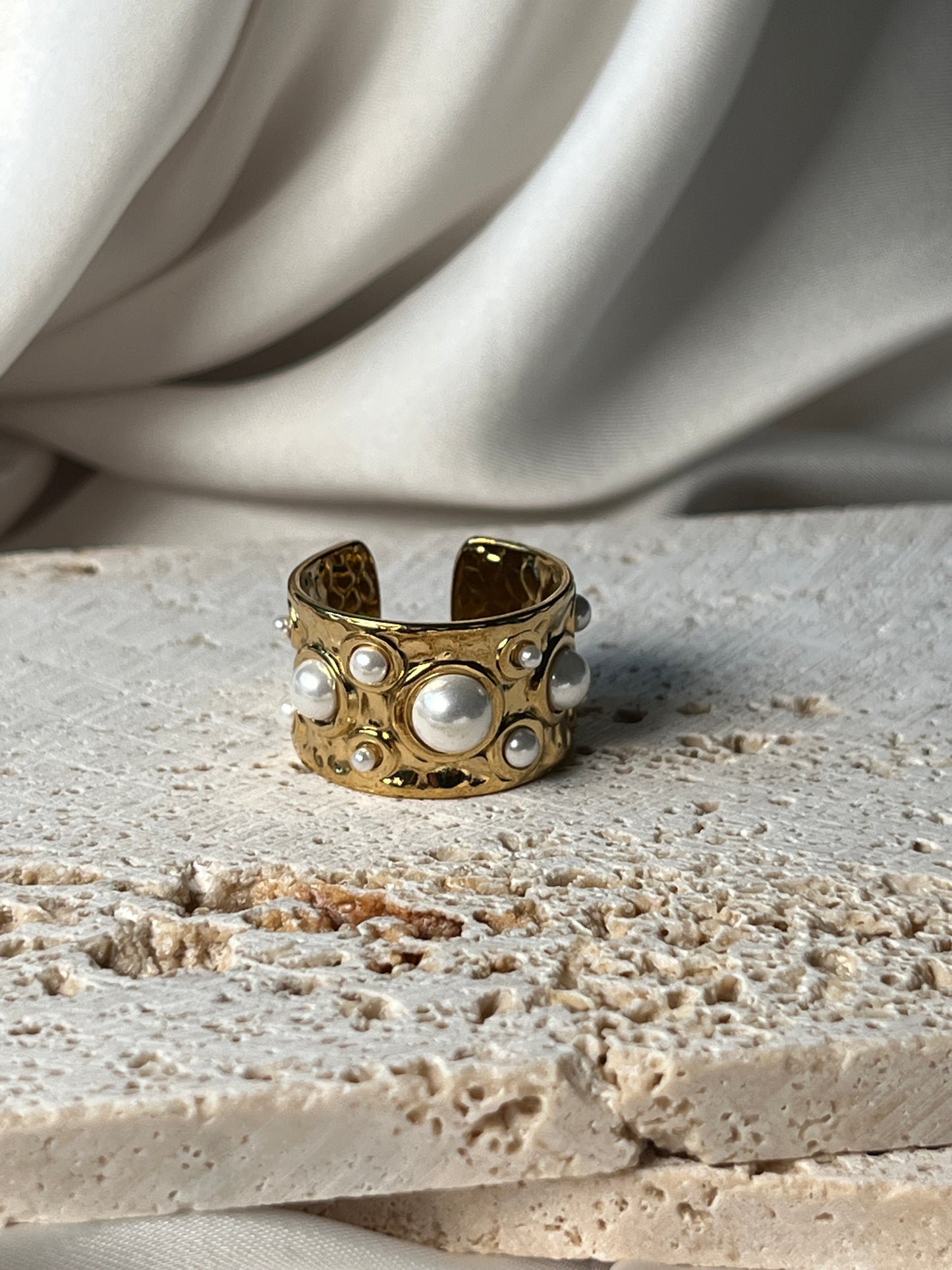 MILA – Pearl Ring, Gold Plated