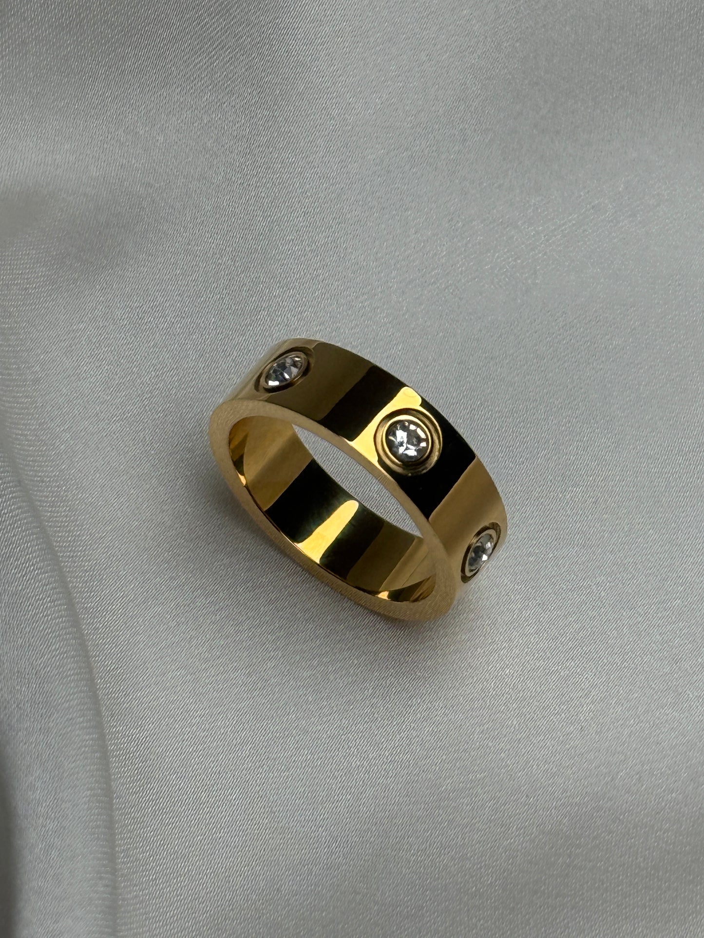 ROMY – Cubic Zirconia Band Ring – Gold-Plated