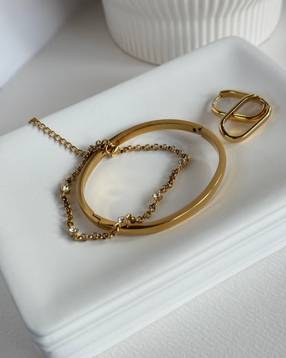 Elongated Hoops