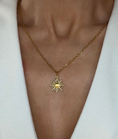 Minimalist Chain Necklace · 18K Gold Plated Stainless Steel · 2mm