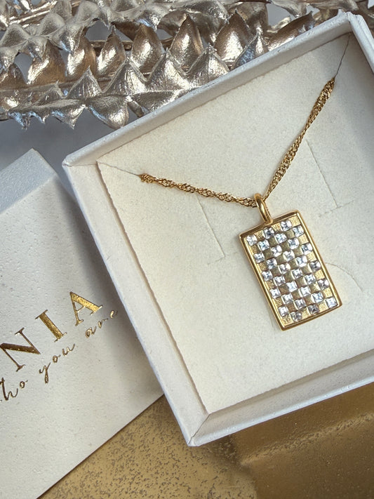LEO – Pendant Necklace, Gold Plated