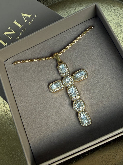 MAVI – Zirconia Cross Necklace, Gold Plated