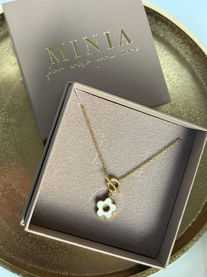 FLORA – Front Closure Necklace, Gold Plated