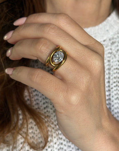 MARIE – Bezel Set Cubic Zirconia Ring, Gold-Plated