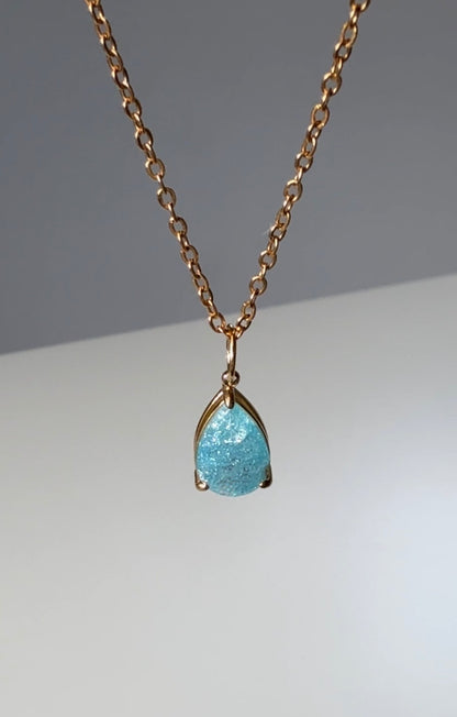 Ice Blue Tropfen Charm