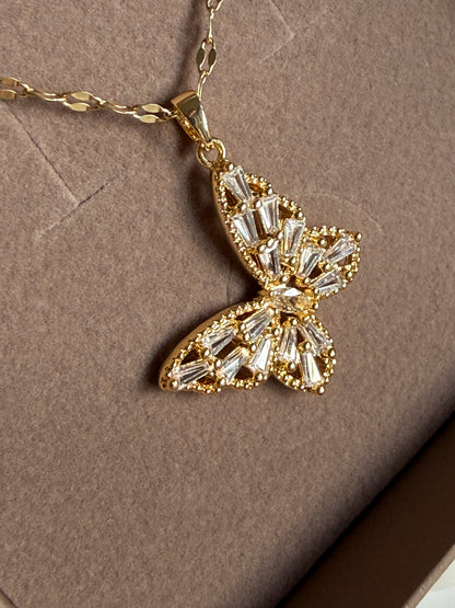 LOTTI – Butterfly Pendant Necklace, Gold Plated