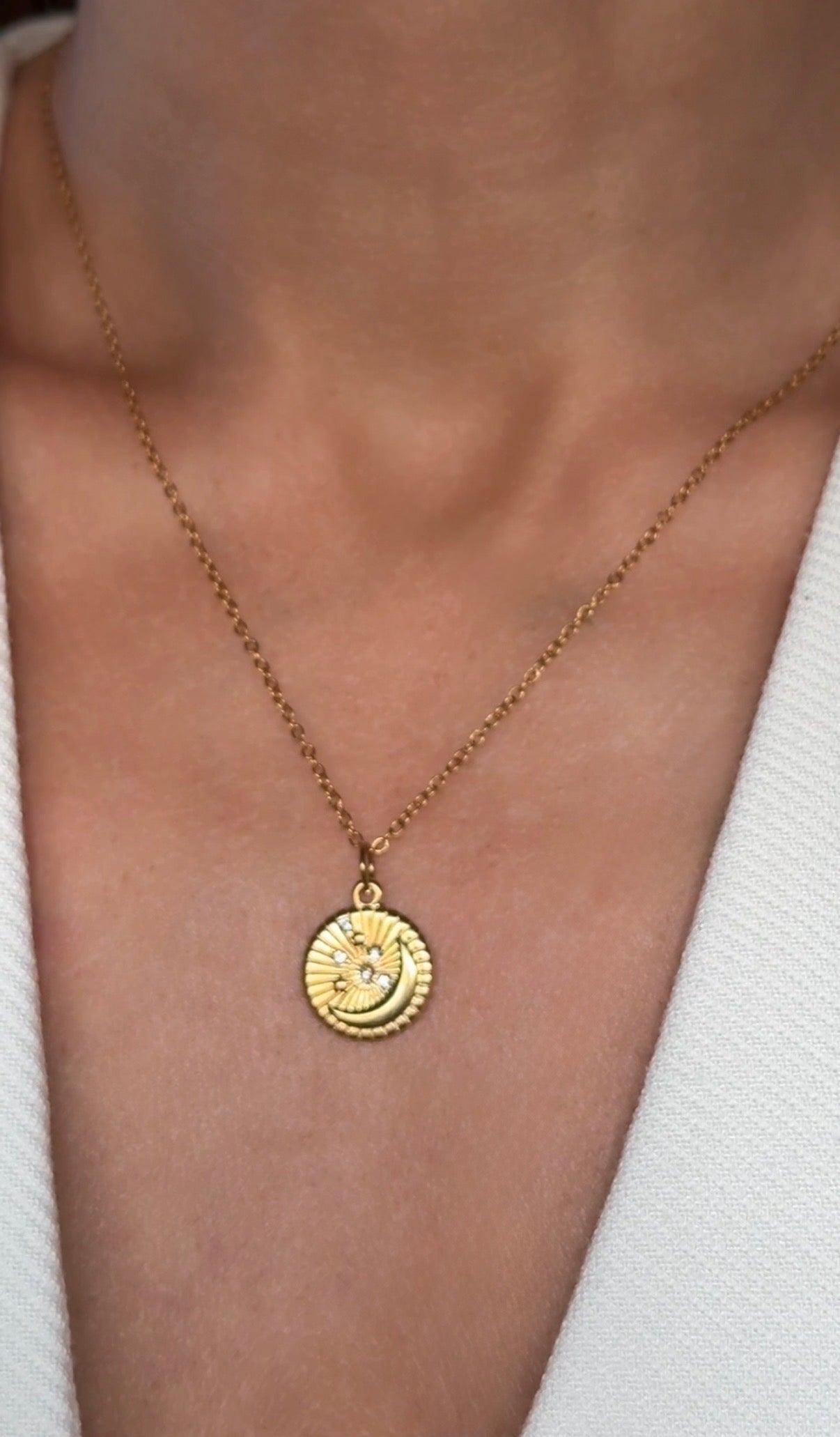 Mond Medaillon Charm