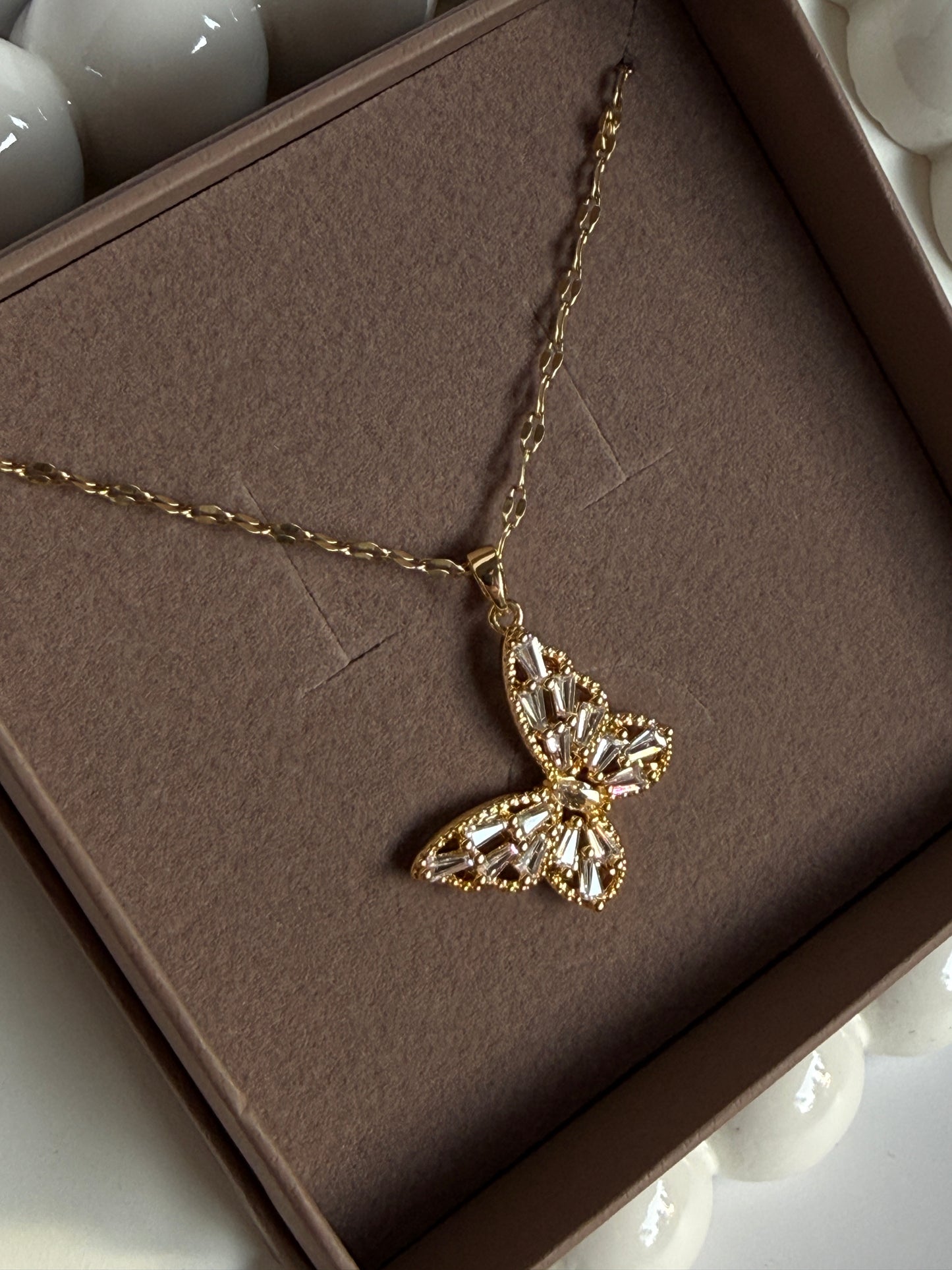 LOTTI – Butterfly Pendant Necklace, Gold Plated