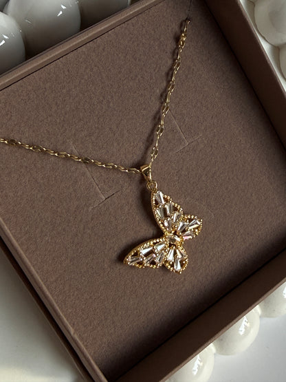 LOTTI – Butterfly Pendant Necklace, Gold Plated