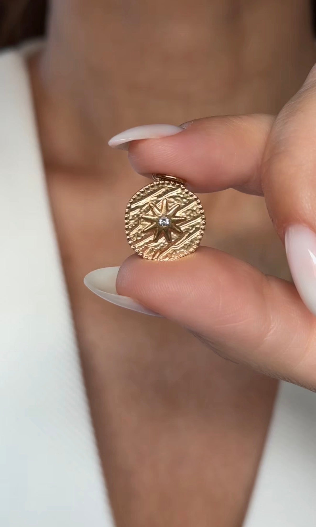 Sonnenstern Medaillon Charm