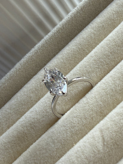 LIVI – Adjustable 8A Cubic Zirconia Ring – Sterling Silver