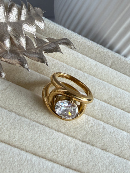 MARIE – Bezel Set Cubic Zirconia Ring, Gold-Plated