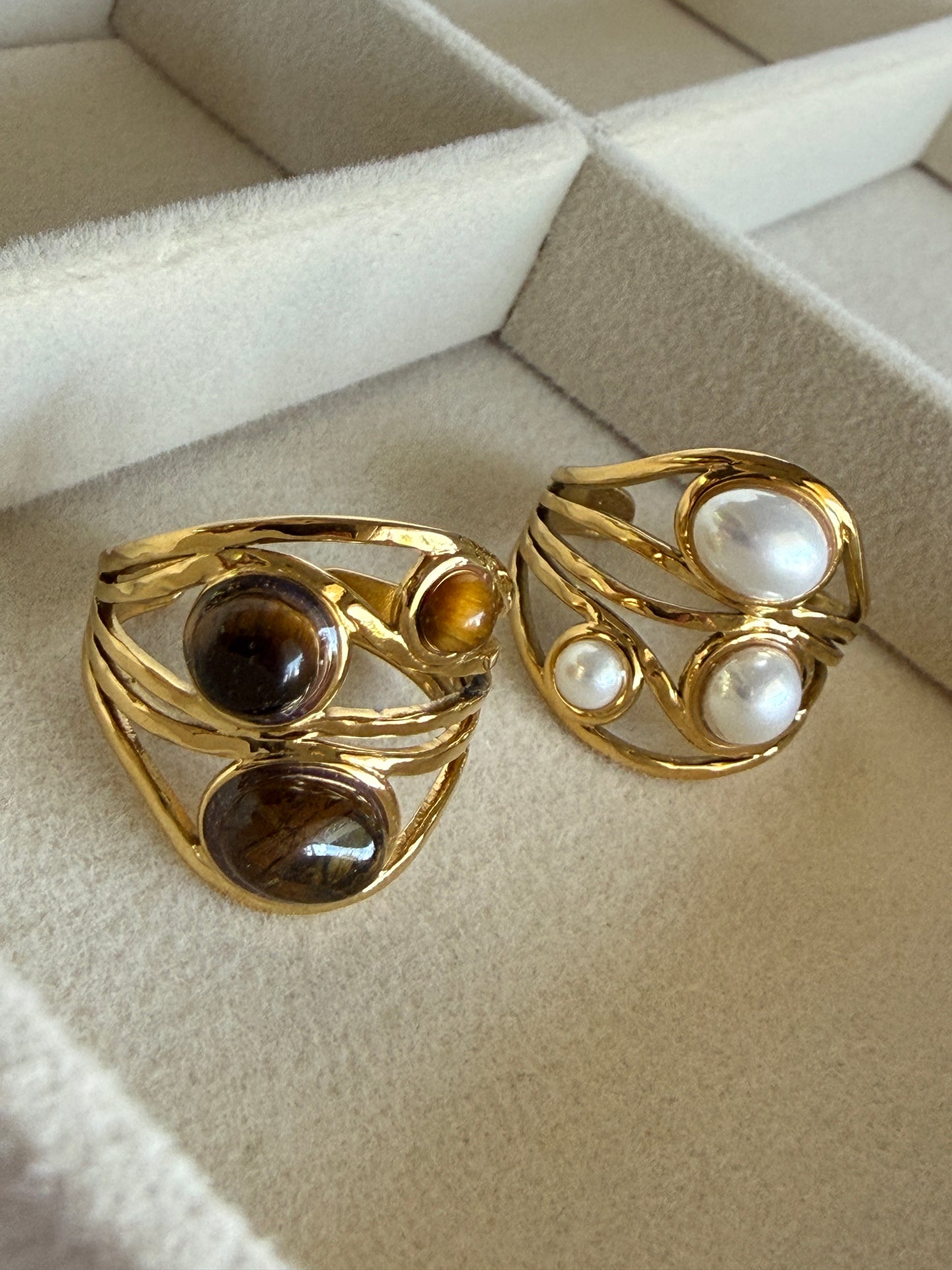 Adjustable Natural Stone Ring · 18K Gold-Plated Stainless Steel