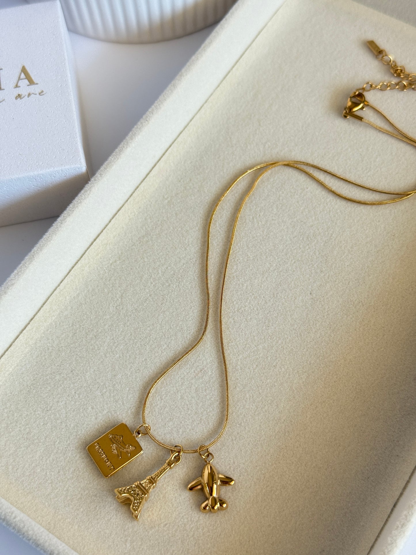 ROSI – Mini Charms Necklace, Gold Plated