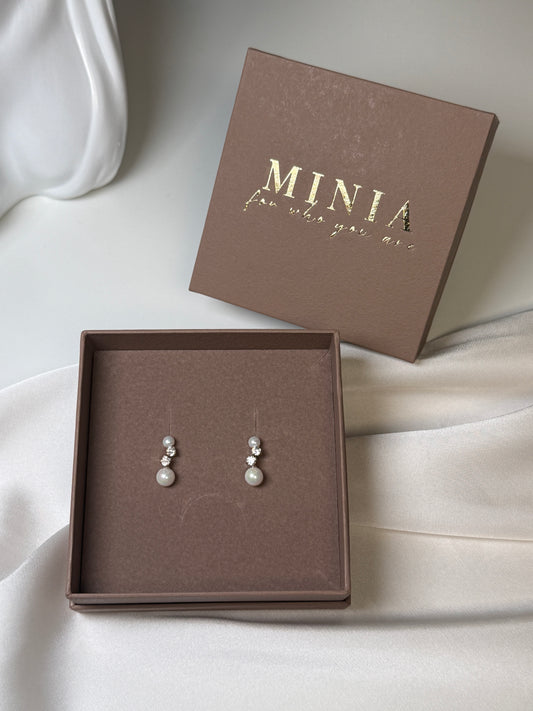 NOA – Mini Pearl Stud Earrings, Gold Plated