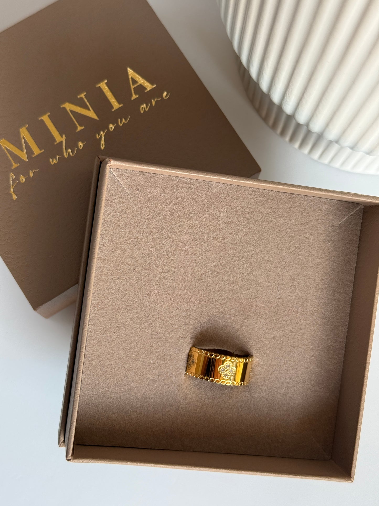 ELIE – Statement Band Ring – Gold-Plated