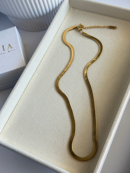 RIO – Flat Snake Chain Necklace, Gold Plated