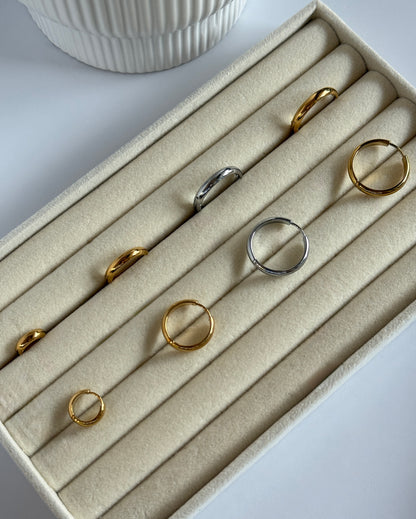 Glossy Hoops