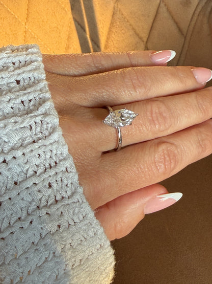 LIVI – Adjustable 8A Cubic Zirconia Ring – Sterling Silver