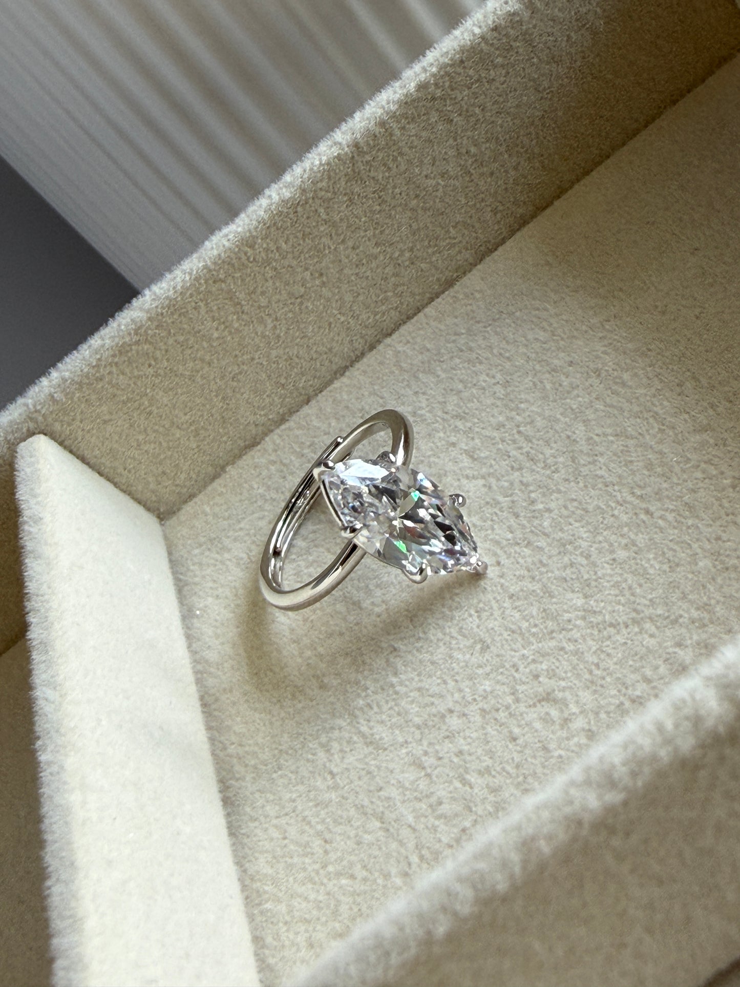 LIVI – Adjustable 8A Cubic Zirconia Ring – Sterling Silver