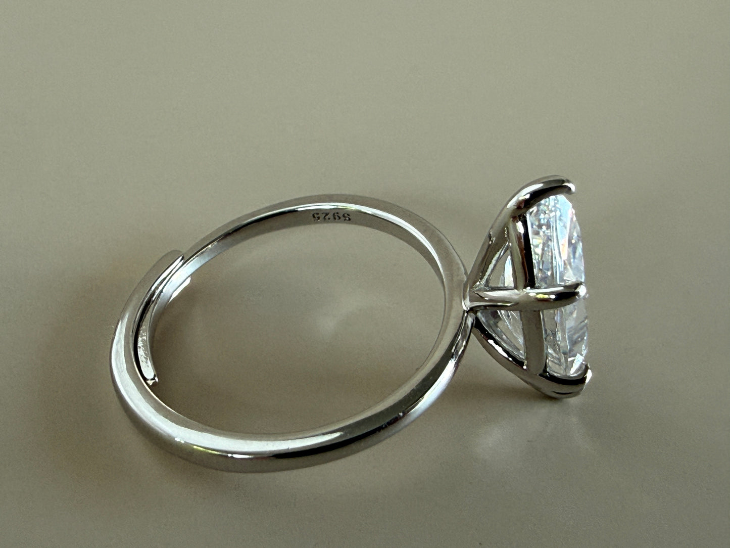 LIVI – Adjustable 8A Cubic Zirconia Ring – Sterling Silver