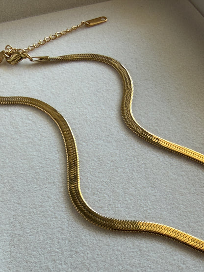 RIO – Flat Snake Chain Necklace, Gold Plated