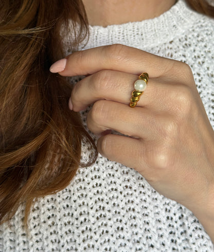 NILA – Pearl Ring, 18K Gold-Plated