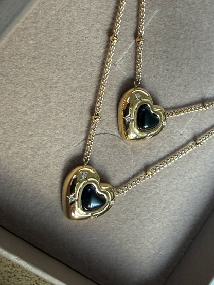 ALY – Black Heart Pendant Necklace, Gold Plated
