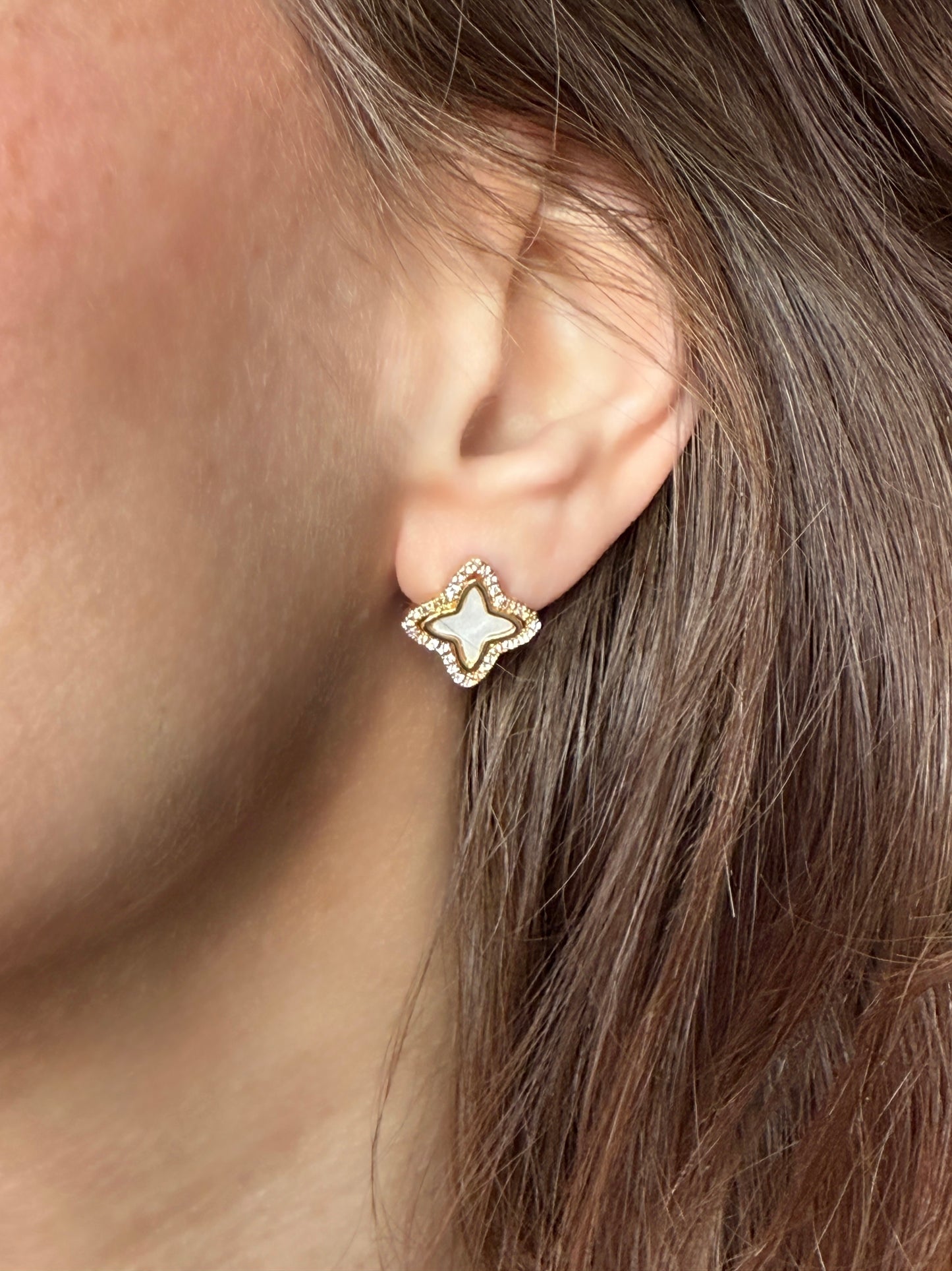 HANNA – Stud Earrings, Gold Plated