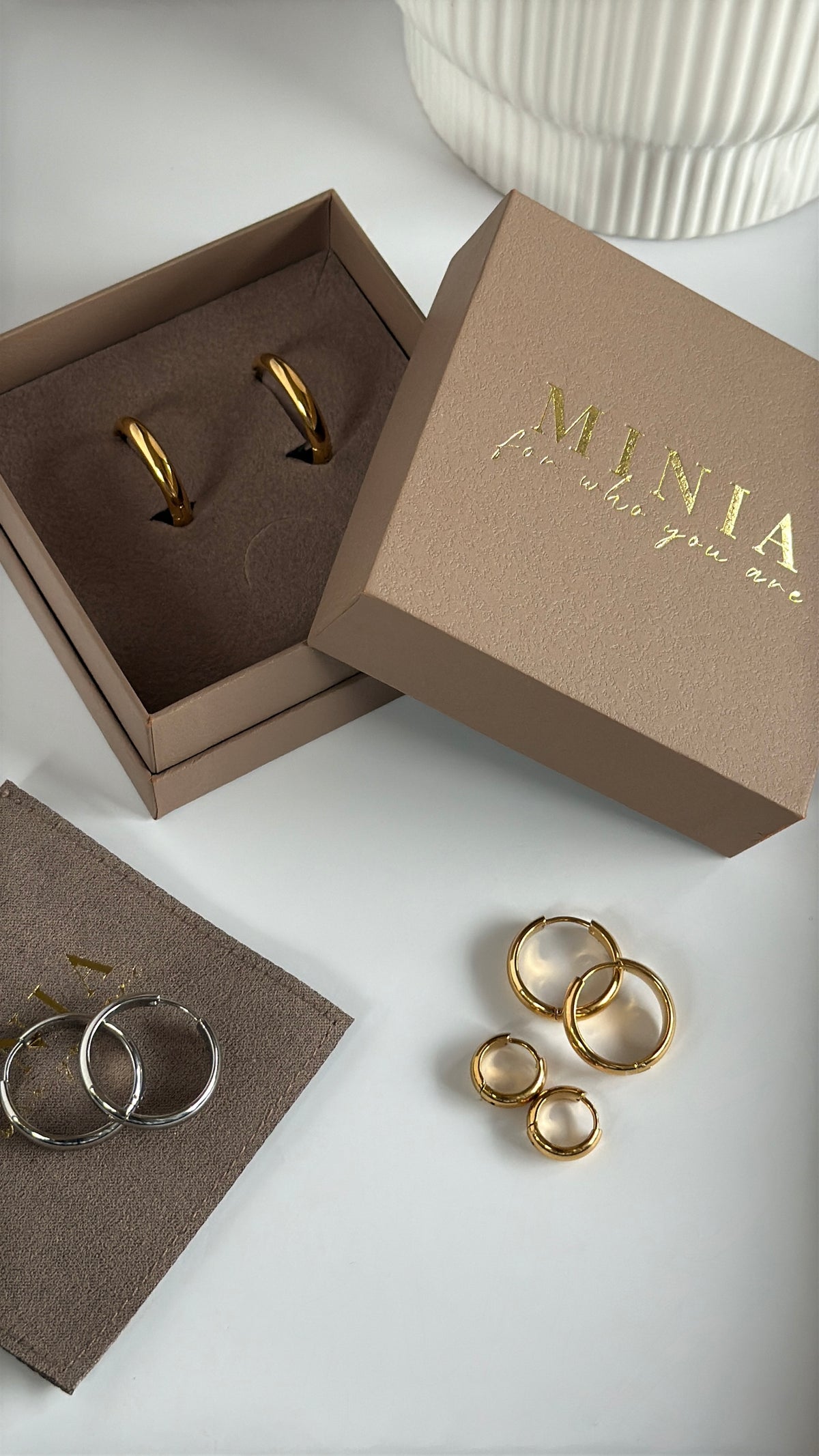 Glossy Hoops