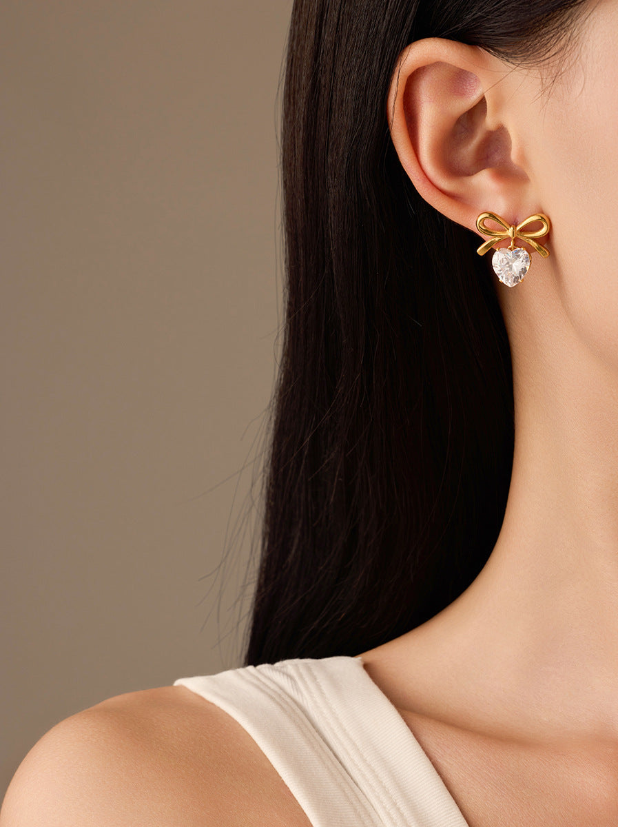 GRETA – Heart Zirconia Half Stud Earrings, Gold Plated