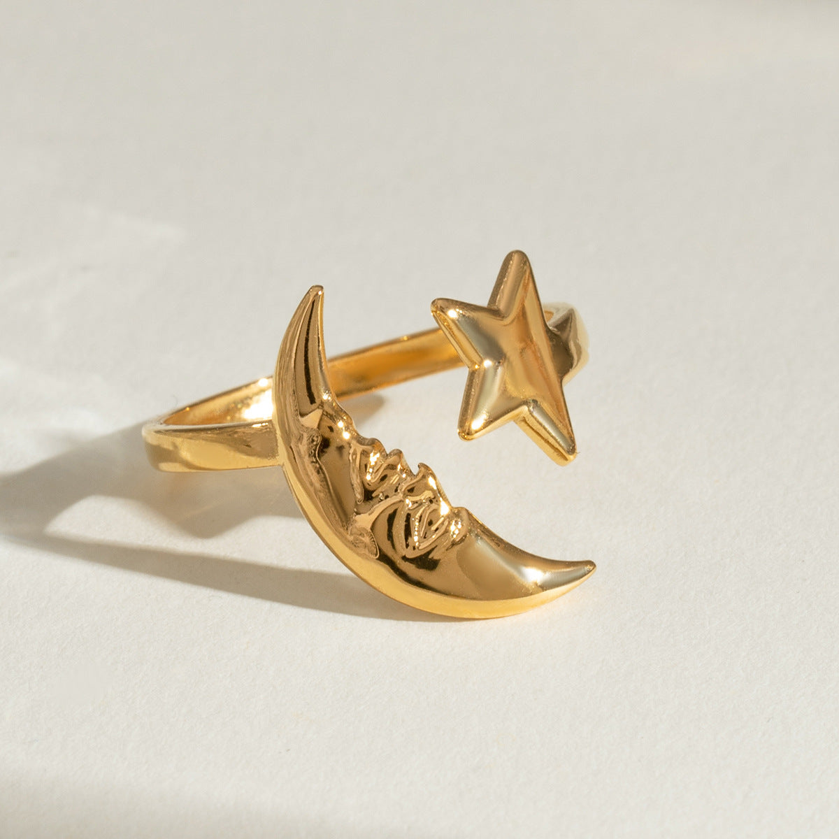 SOLIS – Adjustable Moon & Star Ring, Gold-Plated