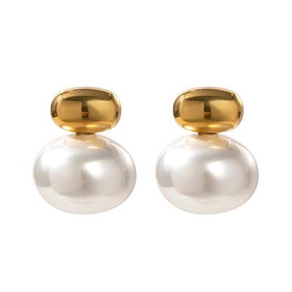 BELLA - Pearl Stud Earrings