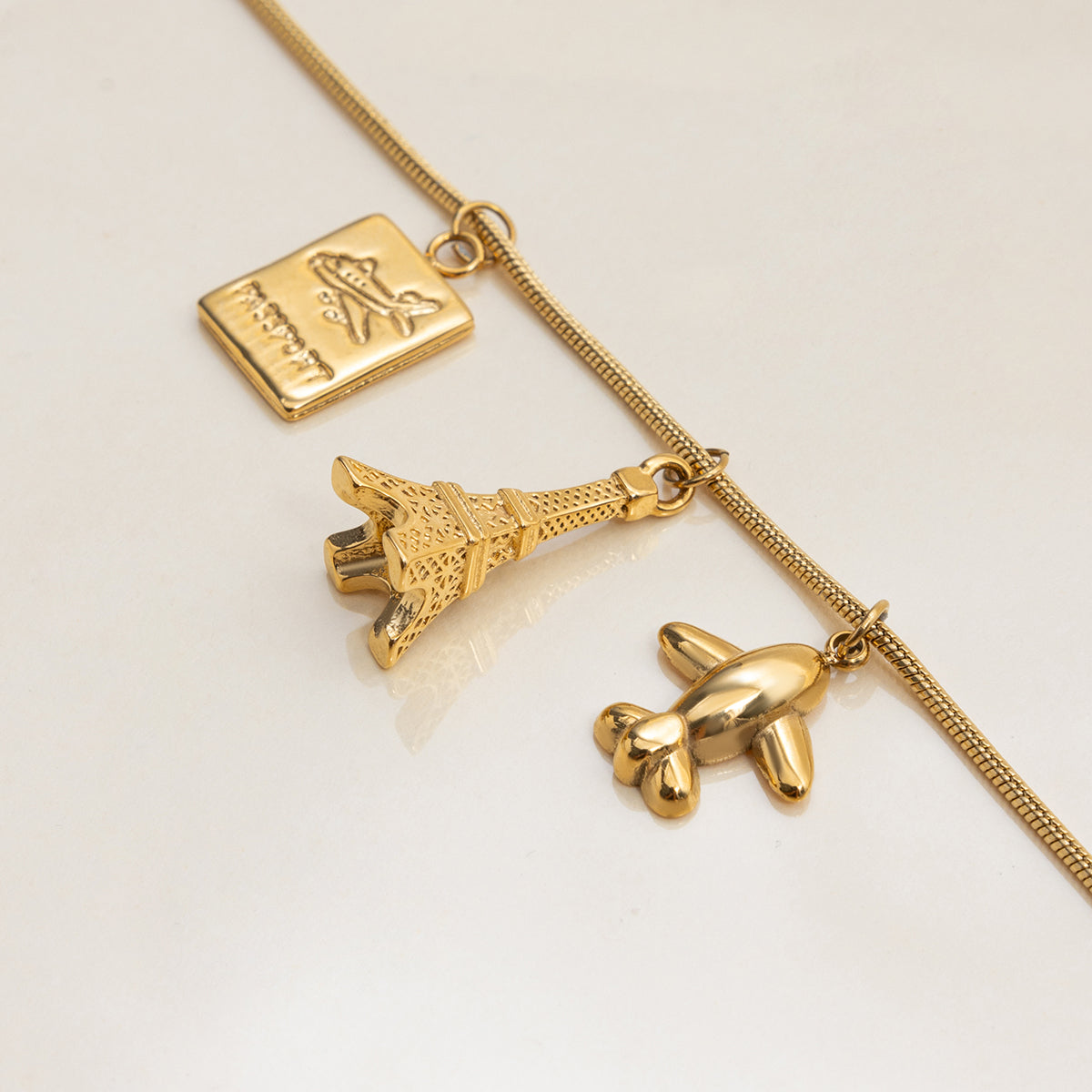 ROSI – Mini Charms Necklace, Gold Plated