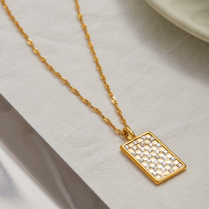 LEO – Pendant Necklace, Gold Plated