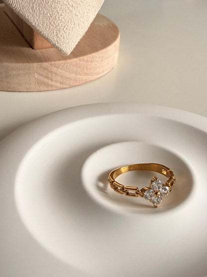 FLORA – Cubic Zirconia Ring, 18K Gold-Plated