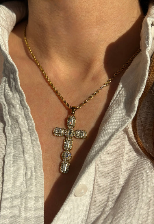 MAVI – Zirconia Cross Necklace, Gold Plated