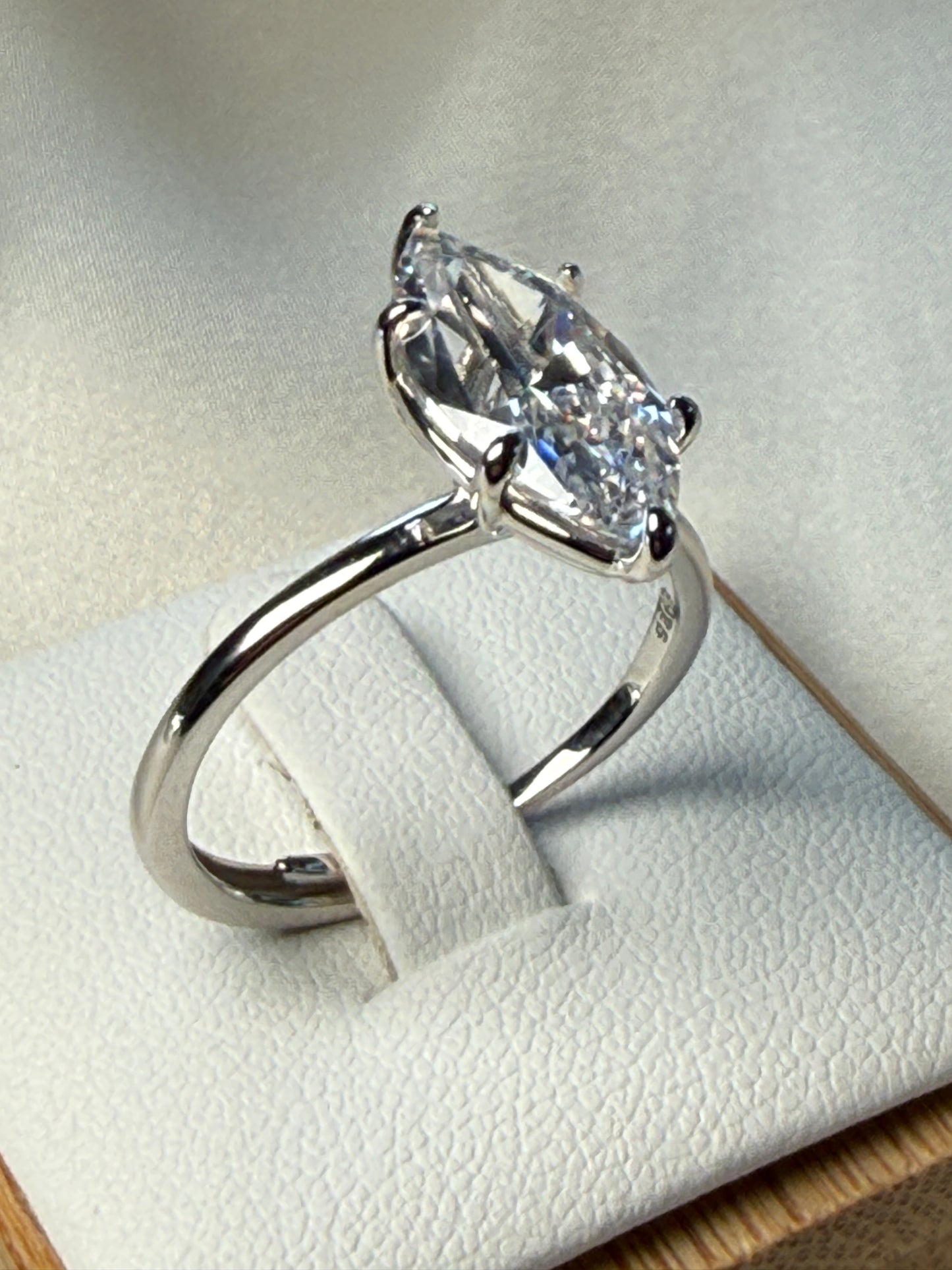 Ring LUNELLE (SLV) - 925 S