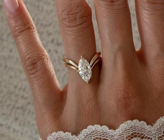 AVA – Cubic Zirconia Ring, 18K Gold-Plated