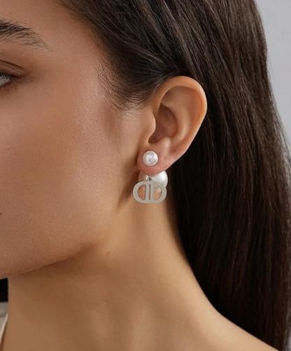 CLEO – Pearl Stud Earrings, Silver