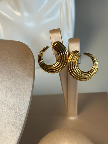 NELE – Half Stud Earrings, Gold Plated